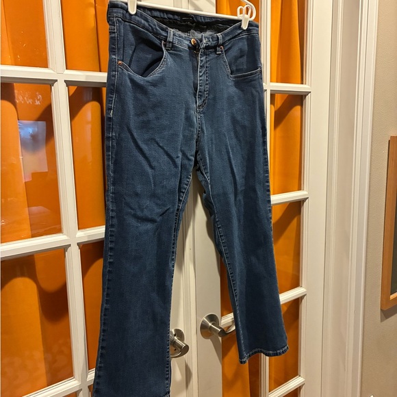 Universal Standard Blue Women Jeans - 24 inch inseam. VGUC - Picture 4 of 7